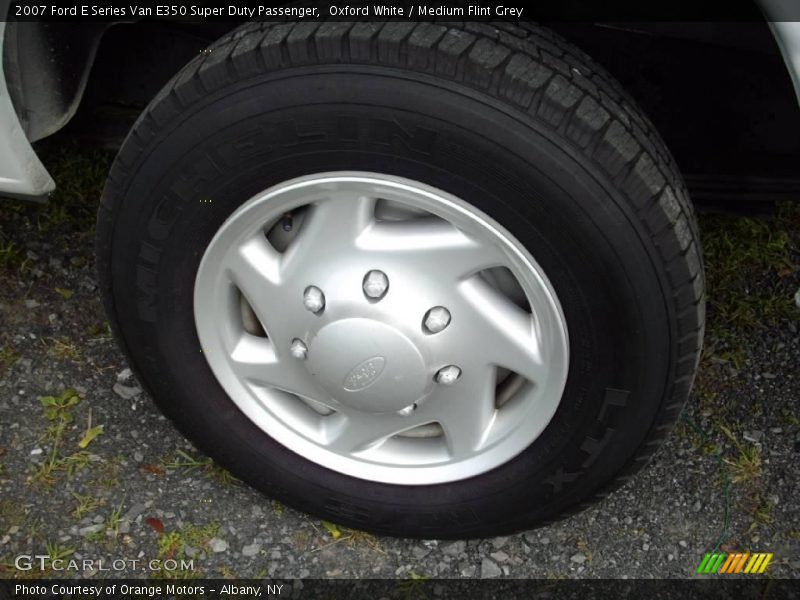 Oxford White / Medium Flint Grey 2007 Ford E Series Van E350 Super Duty Passenger