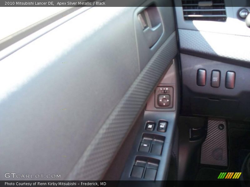 Apex Silver Metallic / Black 2010 Mitsubishi Lancer DE
