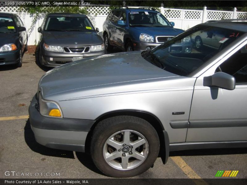Silver Metallic / Gray 1998 Volvo V70 XC AWD
