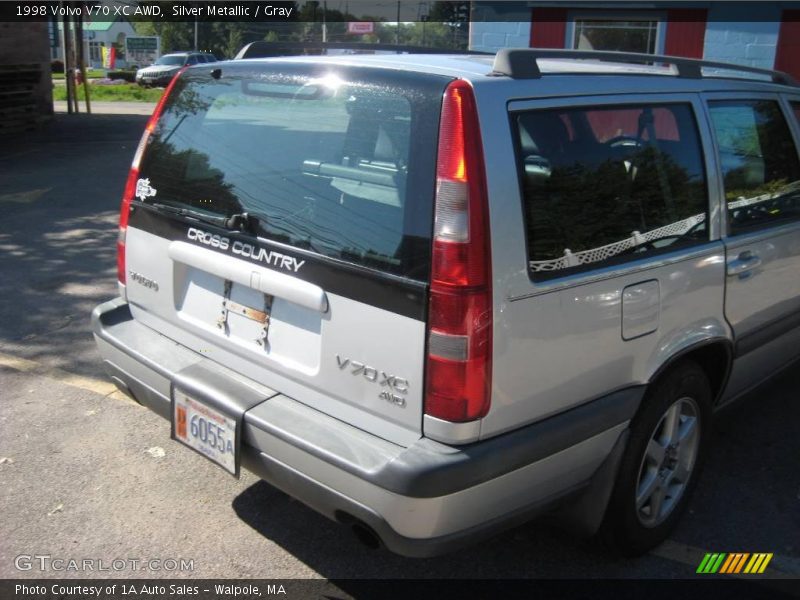 Silver Metallic / Gray 1998 Volvo V70 XC AWD