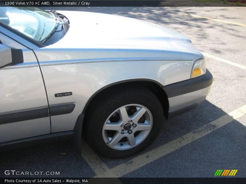 Silver Metallic / Gray 1998 Volvo V70 XC AWD