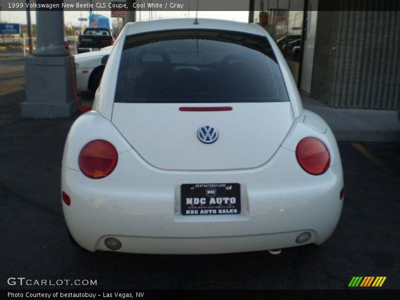 Cool White / Gray 1999 Volkswagen New Beetle GLS Coupe