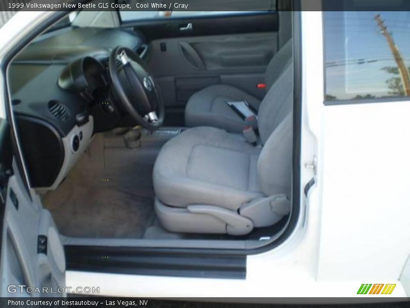 Cool White / Gray 1999 Volkswagen New Beetle GLS Coupe