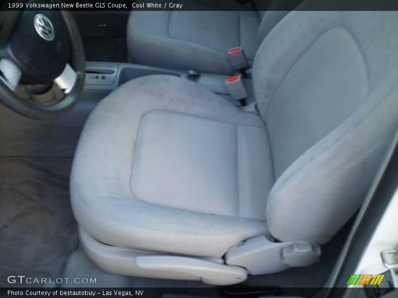 Cool White / Gray 1999 Volkswagen New Beetle GLS Coupe