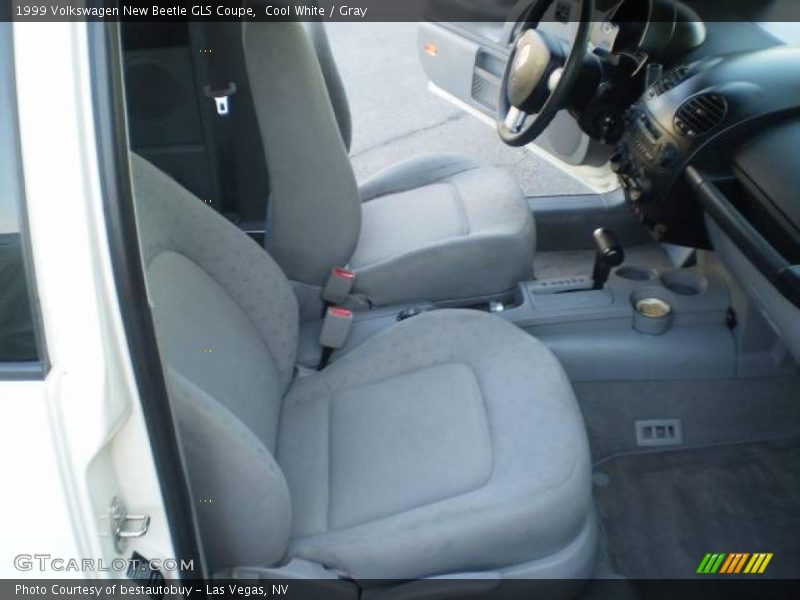 Cool White / Gray 1999 Volkswagen New Beetle GLS Coupe