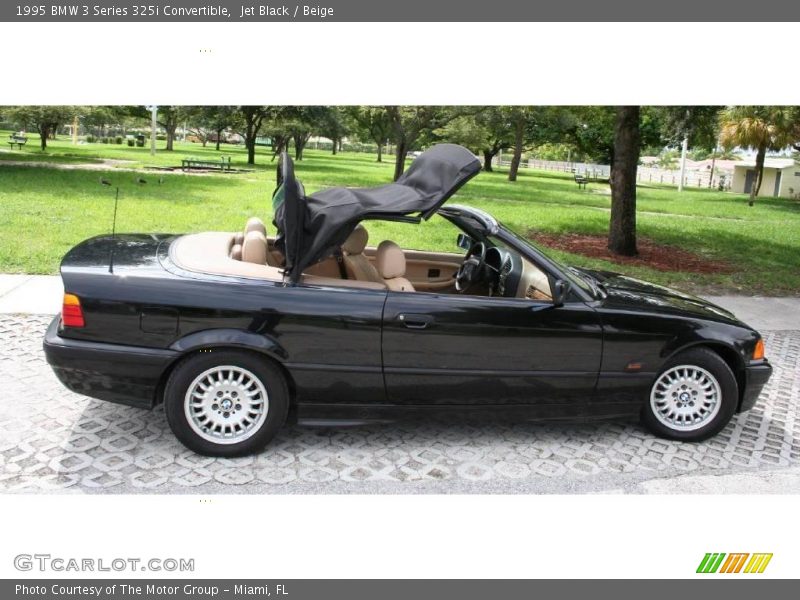 Jet Black / Beige 1995 BMW 3 Series 325i Convertible