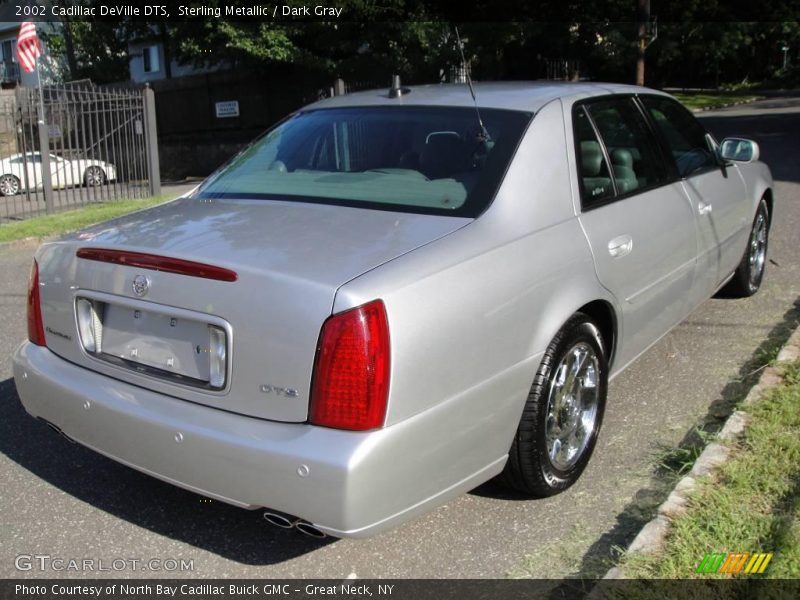 Sterling Metallic / Dark Gray 2002 Cadillac DeVille DTS