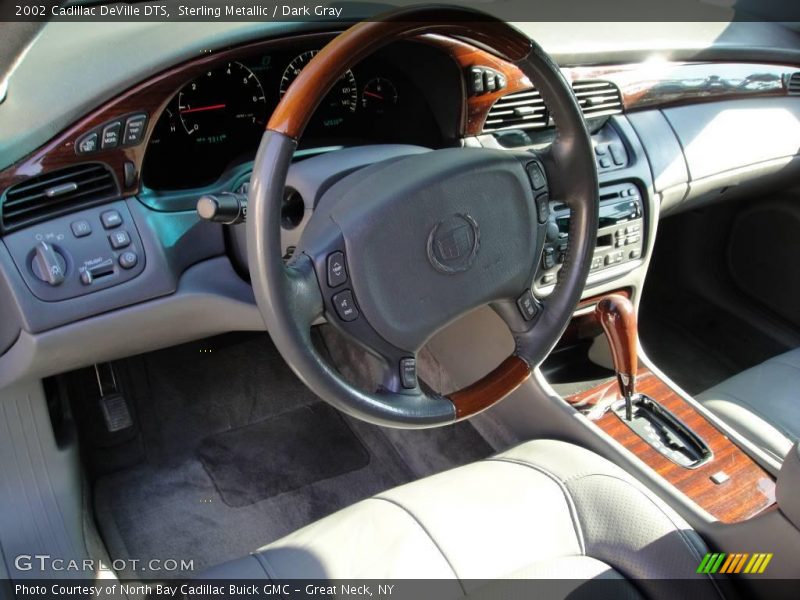 Sterling Metallic / Dark Gray 2002 Cadillac DeVille DTS