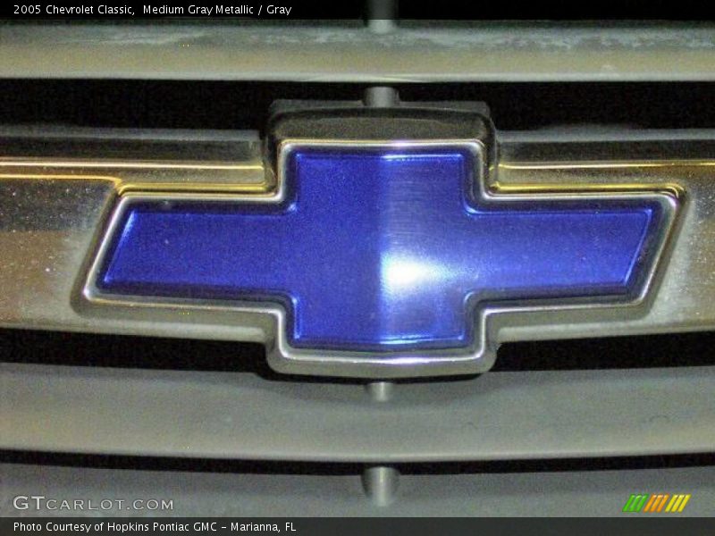 Medium Gray Metallic / Gray 2005 Chevrolet Classic
