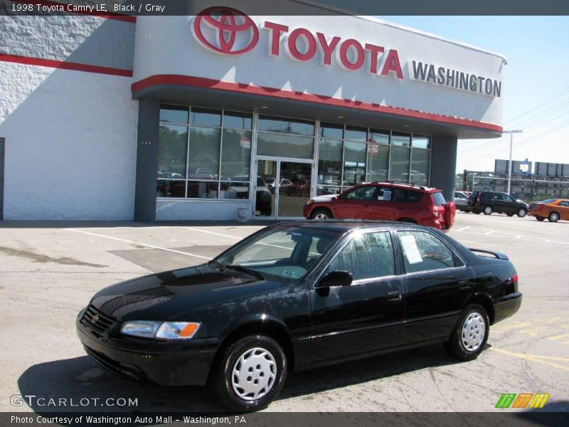Black / Gray 1998 Toyota Camry LE