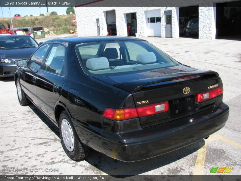 Black / Gray 1998 Toyota Camry LE