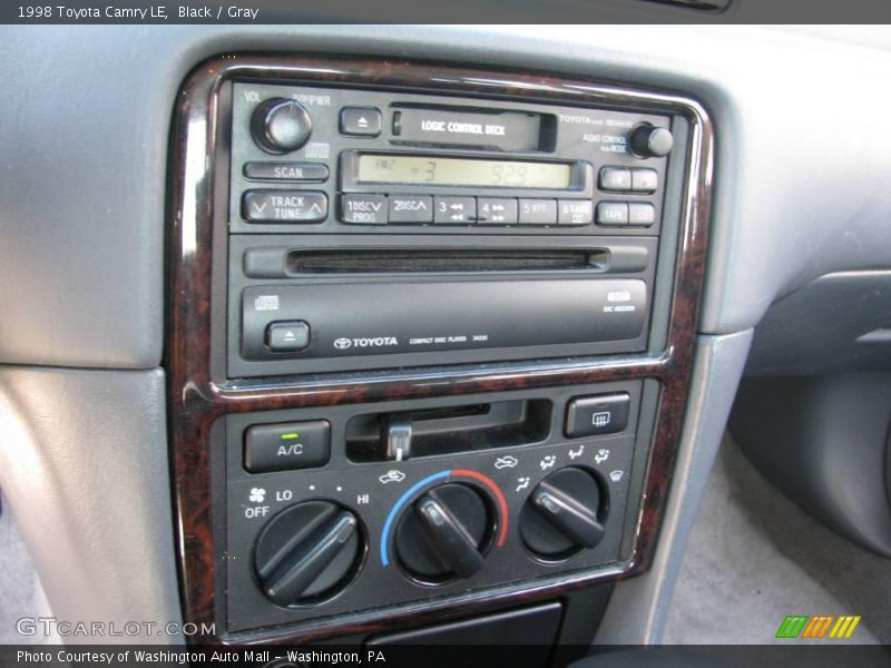 Black / Gray 1998 Toyota Camry LE