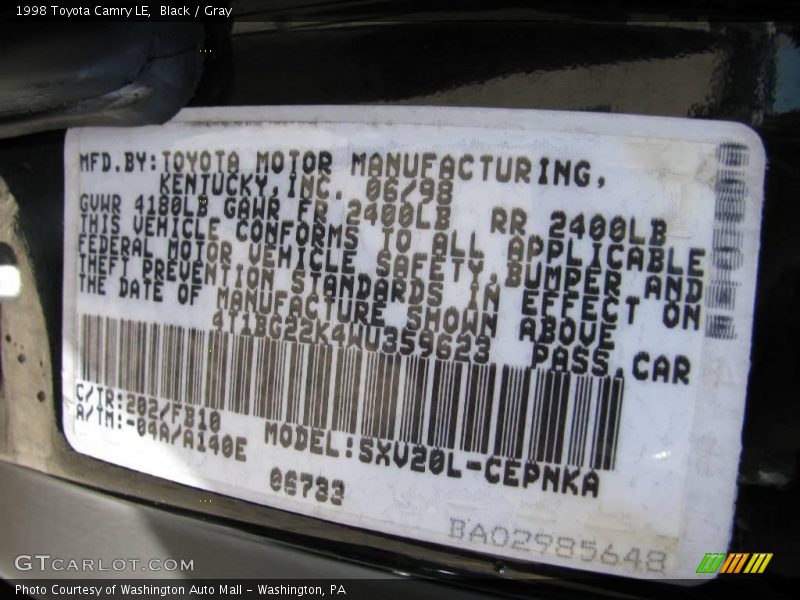 Black / Gray 1998 Toyota Camry LE