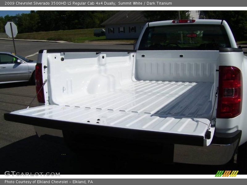 Summit White / Dark Titanium 2009 Chevrolet Silverado 3500HD LS Regular Cab 4x4 Dually