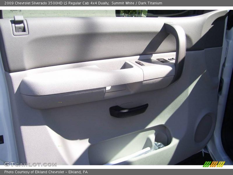 Summit White / Dark Titanium 2009 Chevrolet Silverado 3500HD LS Regular Cab 4x4 Dually