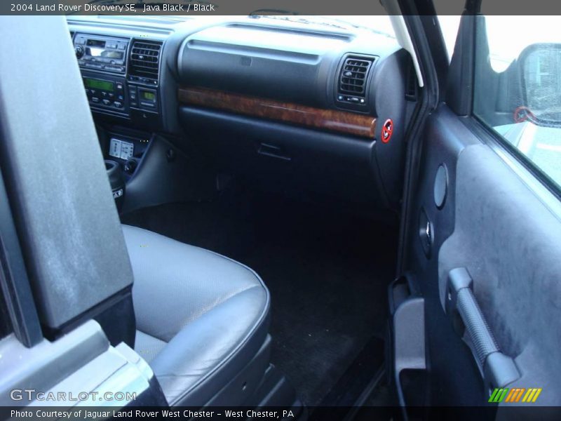 Java Black / Black 2004 Land Rover Discovery SE