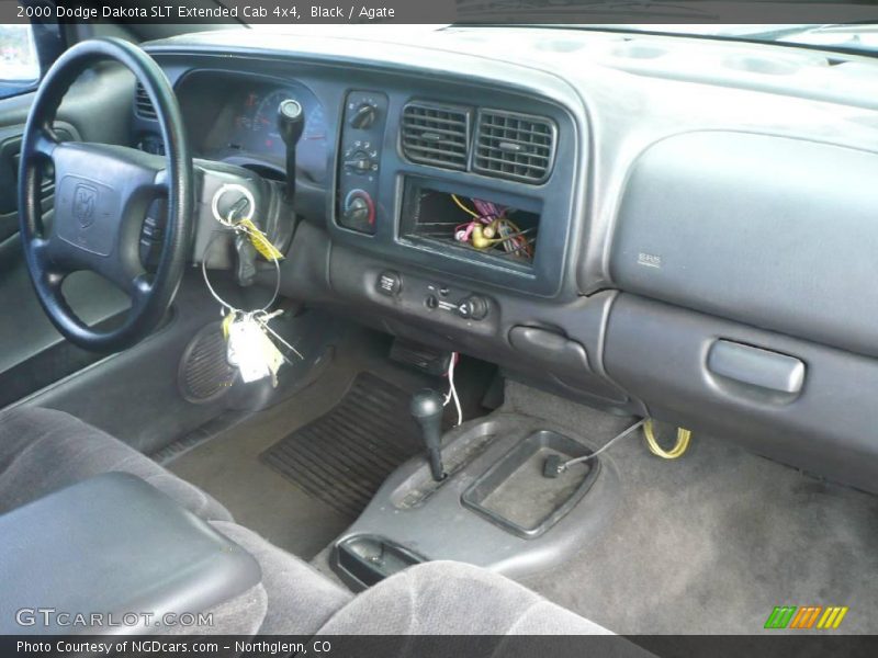Black / Agate 2000 Dodge Dakota SLT Extended Cab 4x4