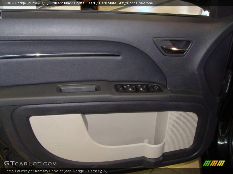 Brilliant Black Crystal Pearl / Dark Slate Gray/Light Graystone 2009 Dodge Journey R/T