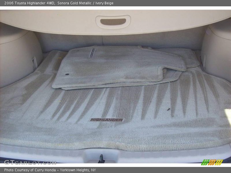 Sonora Gold Metallic / Ivory Beige 2006 Toyota Highlander 4WD