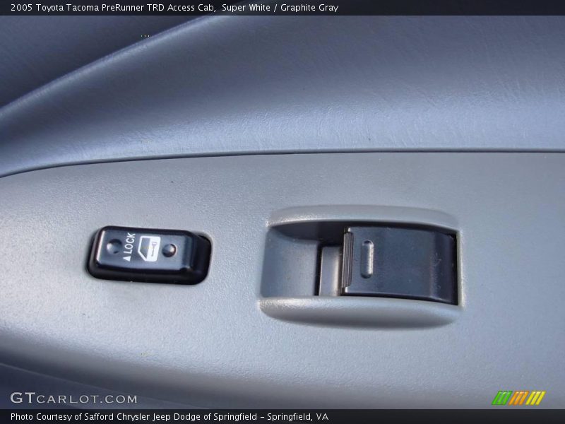 Super White / Graphite Gray 2005 Toyota Tacoma PreRunner TRD Access Cab