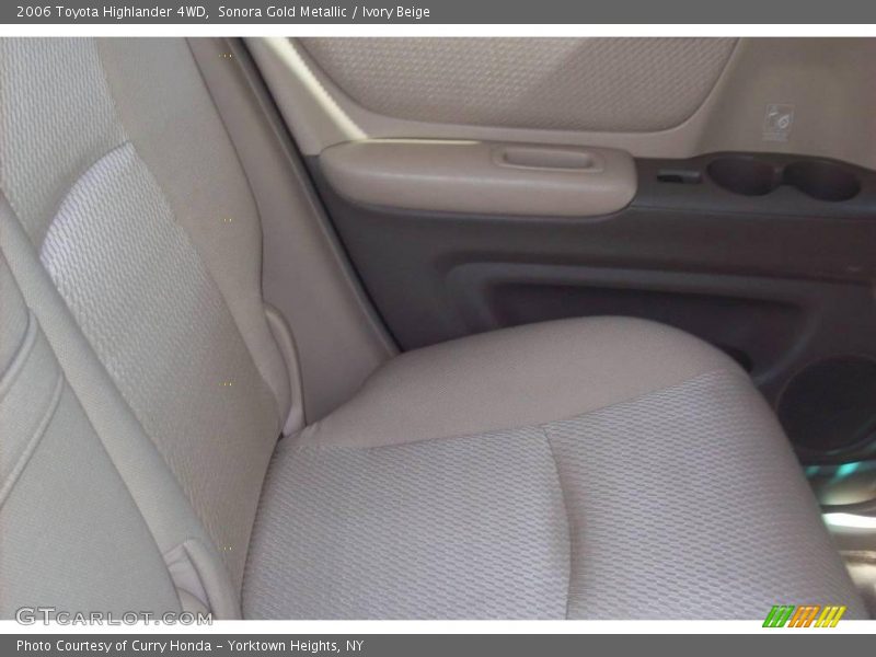 Sonora Gold Metallic / Ivory Beige 2006 Toyota Highlander 4WD