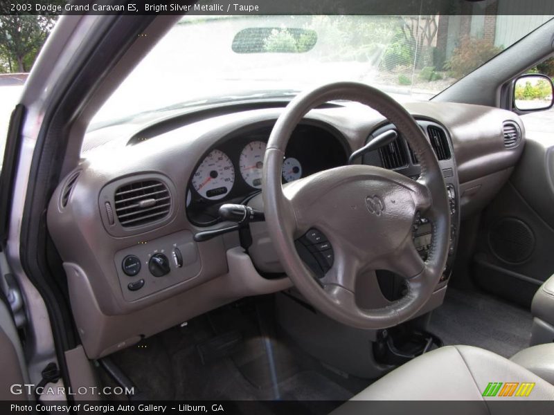 Bright Silver Metallic / Taupe 2003 Dodge Grand Caravan ES