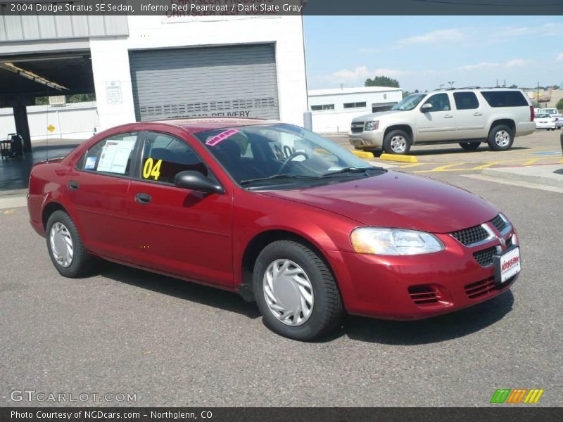 Inferno Red Pearlcoat / Dark Slate Gray 2004 Dodge Stratus SE Sedan
