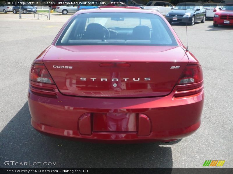 Inferno Red Pearlcoat / Dark Slate Gray 2004 Dodge Stratus SE Sedan