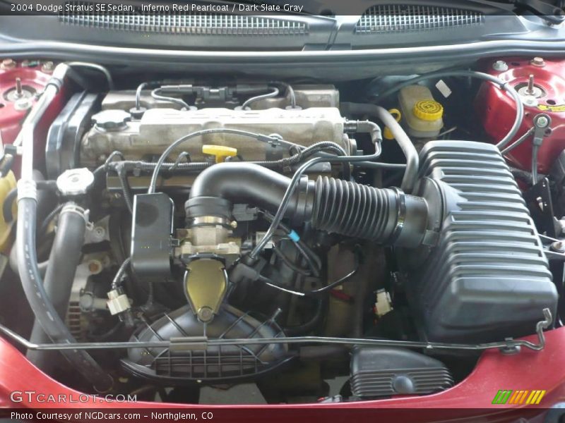 Inferno Red Pearlcoat / Dark Slate Gray 2004 Dodge Stratus SE Sedan