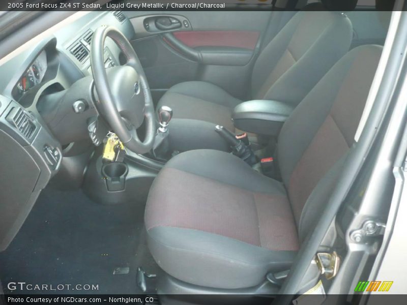 Liquid Grey Metallic / Charcoal/Charcoal 2005 Ford Focus ZX4 ST Sedan