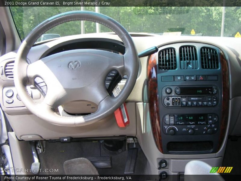 Bright Silver Metallic / Gray 2001 Dodge Grand Caravan ES