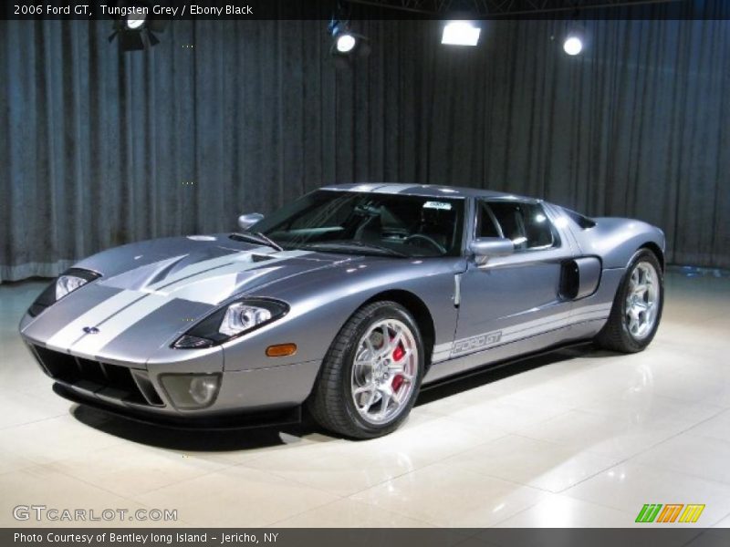 Front 3/4 View of 2006 GT 