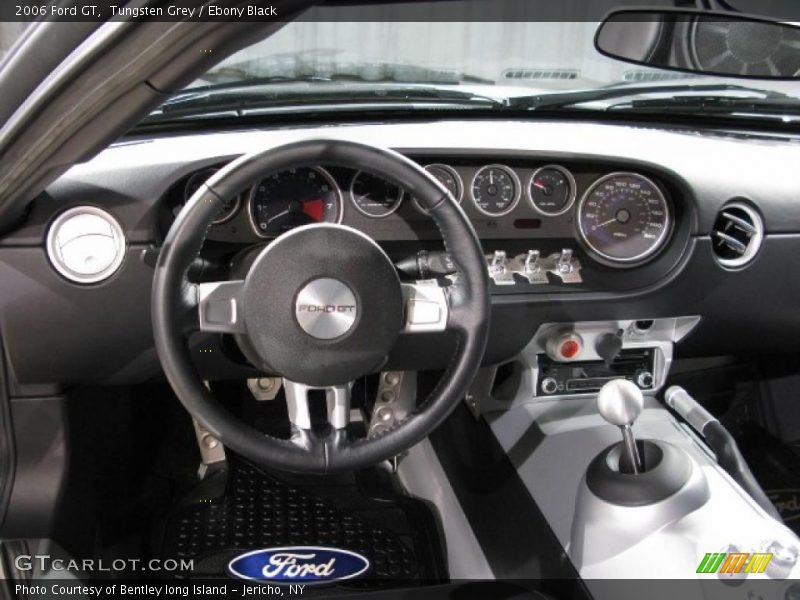 Dashboard of 2006 GT 