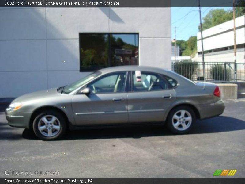Spruce Green Metallic / Medium Graphite 2002 Ford Taurus SE
