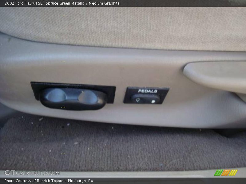 Spruce Green Metallic / Medium Graphite 2002 Ford Taurus SE