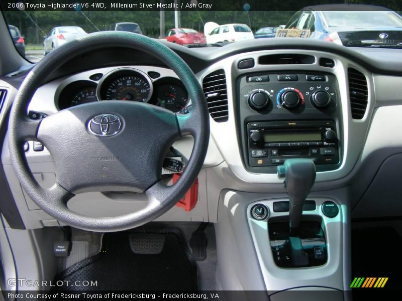 Millenium Silver Metallic / Ash Gray 2006 Toyota Highlander V6 4WD