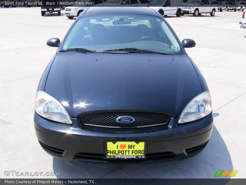 Black / Medium/Dark Flint 2005 Ford Taurus SE