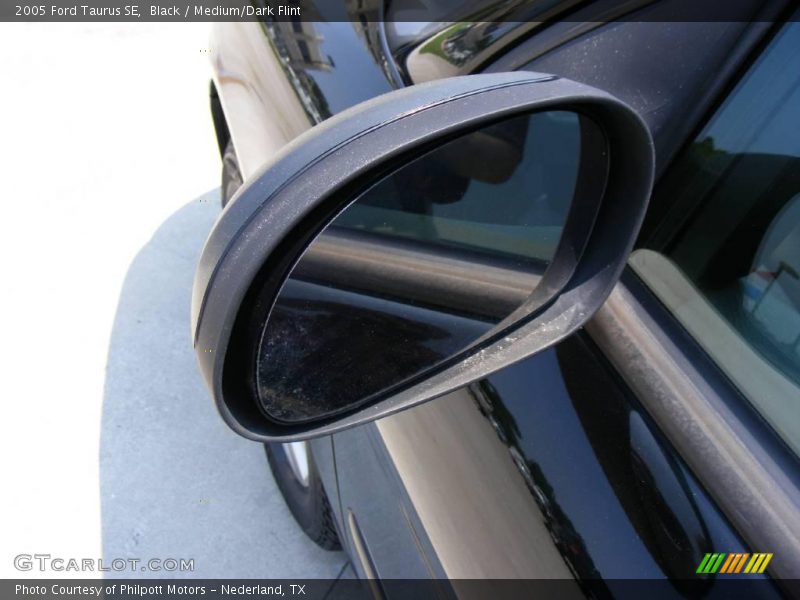 Black / Medium/Dark Flint 2005 Ford Taurus SE