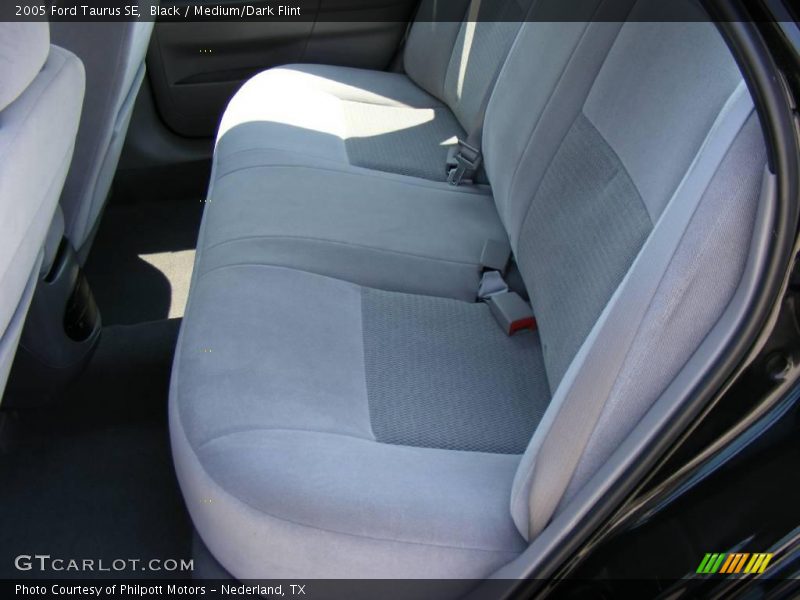 Black / Medium/Dark Flint 2005 Ford Taurus SE