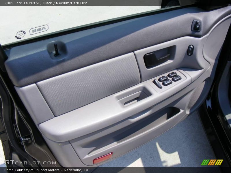 Black / Medium/Dark Flint 2005 Ford Taurus SE