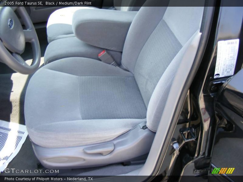 Black / Medium/Dark Flint 2005 Ford Taurus SE