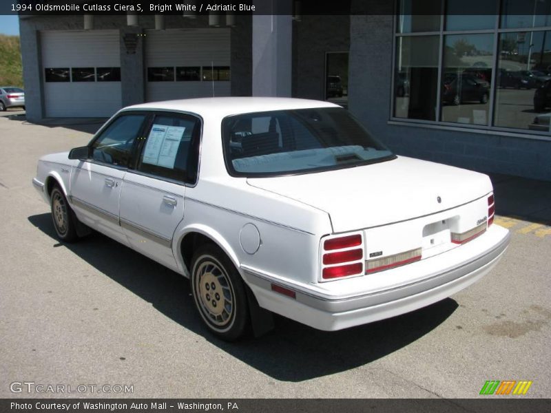 Bright White / Adriatic Blue 1994 Oldsmobile Cutlass Ciera S