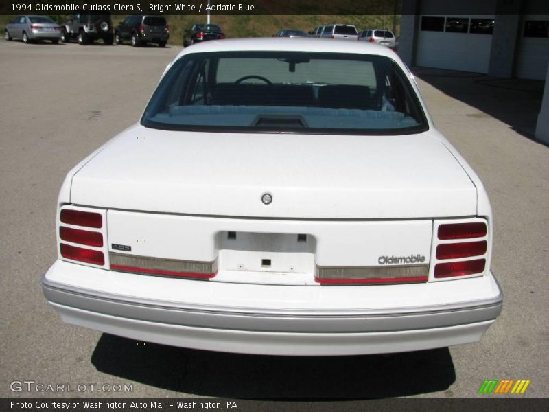 Bright White / Adriatic Blue 1994 Oldsmobile Cutlass Ciera S