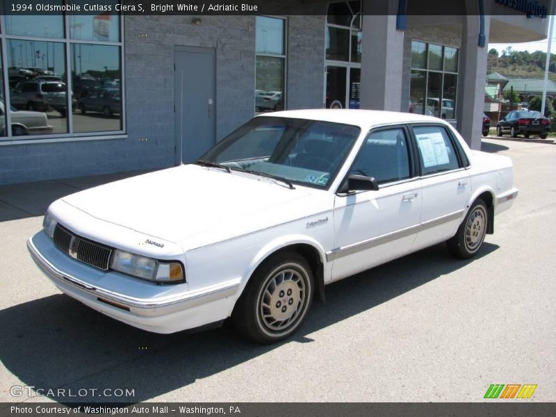 Bright White / Adriatic Blue 1994 Oldsmobile Cutlass Ciera S