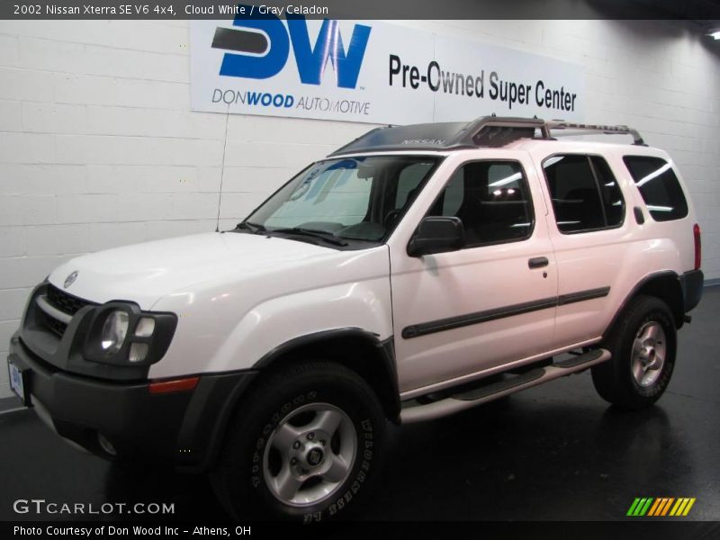 Cloud White / Gray Celadon 2002 Nissan Xterra SE V6 4x4