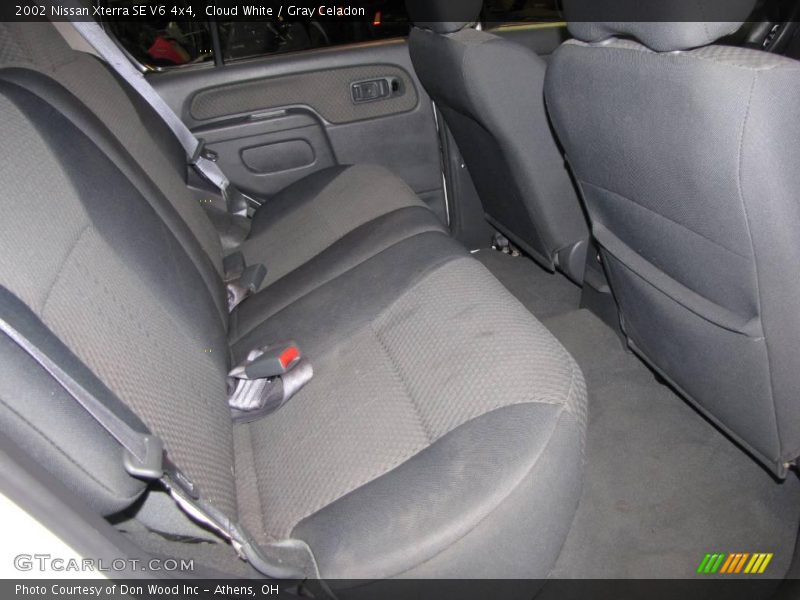 Cloud White / Gray Celadon 2002 Nissan Xterra SE V6 4x4