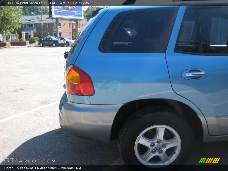 Arctic Blue / Gray 2004 Hyundai Santa Fe LX 4WD