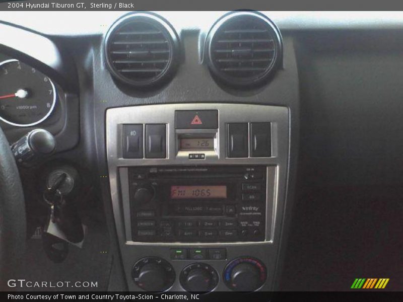 Sterling / Black 2004 Hyundai Tiburon GT