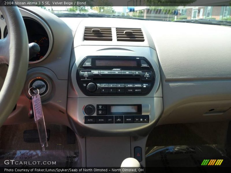 Velvet Beige / Blond 2004 Nissan Altima 3.5 SE