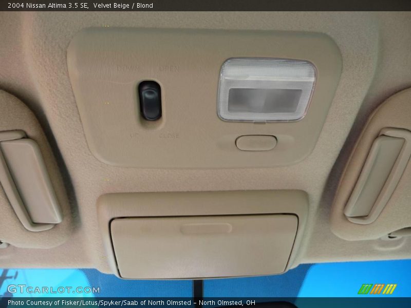 Velvet Beige / Blond 2004 Nissan Altima 3.5 SE